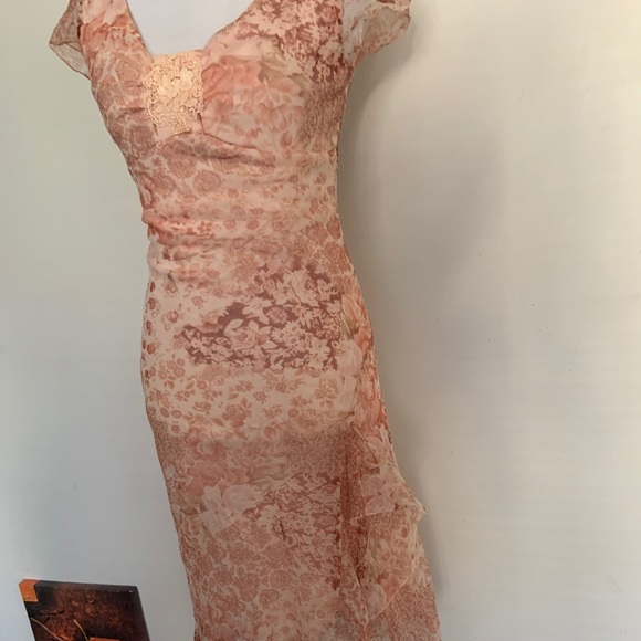 - Ruby Rox Midi Dress - Picture 9 of 11